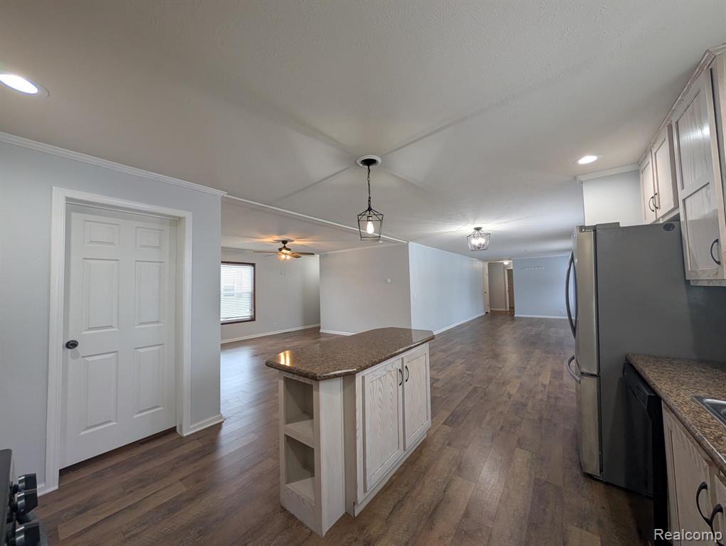 11045 Woodland Ridge Court, South Lyon, MI 48178 — Photo 6
