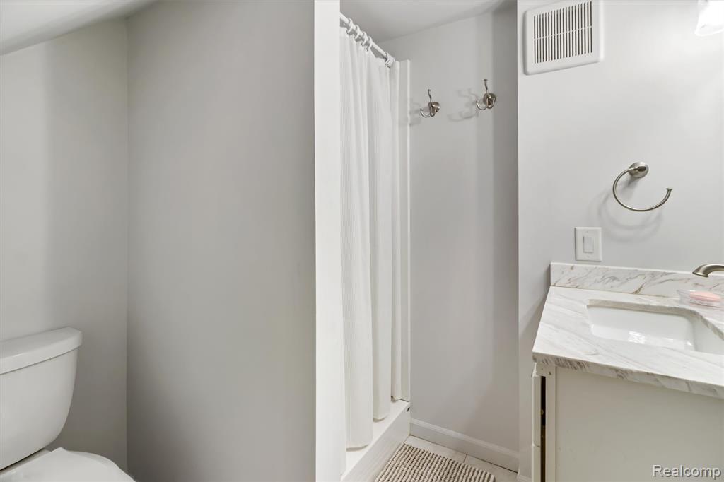 632 Dorbert Drive, Munith, MI 49259 — Photo 32