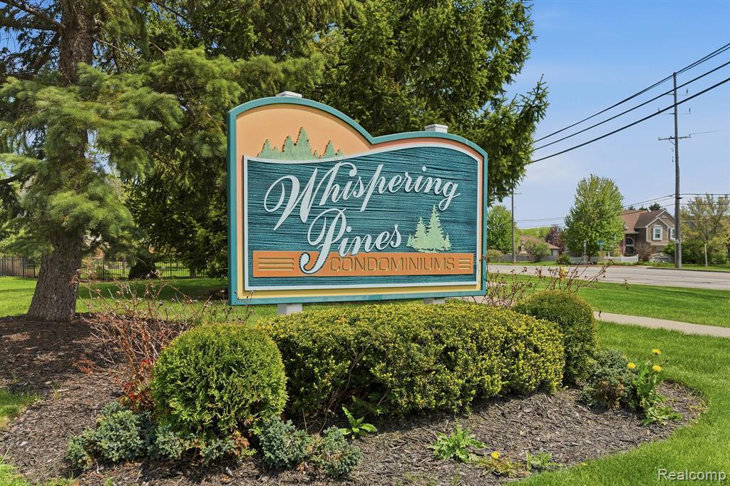 53199 Pineridge Drive, New Baltimore, MI — Photo 3
