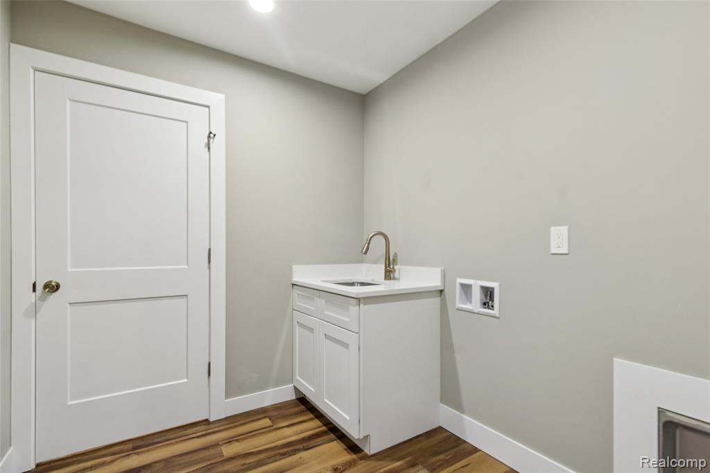 10190 Hunt Drive, Davison, MI 48423 — Photo 33