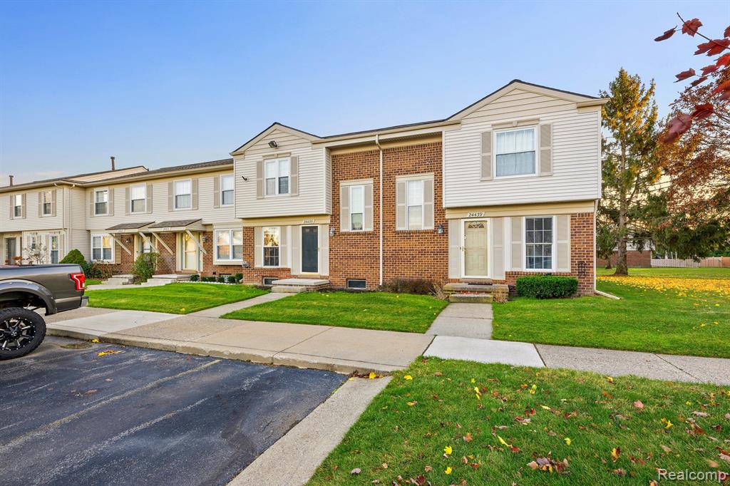 24435 BASHIAN Drive, Novi, MI — Photo 3