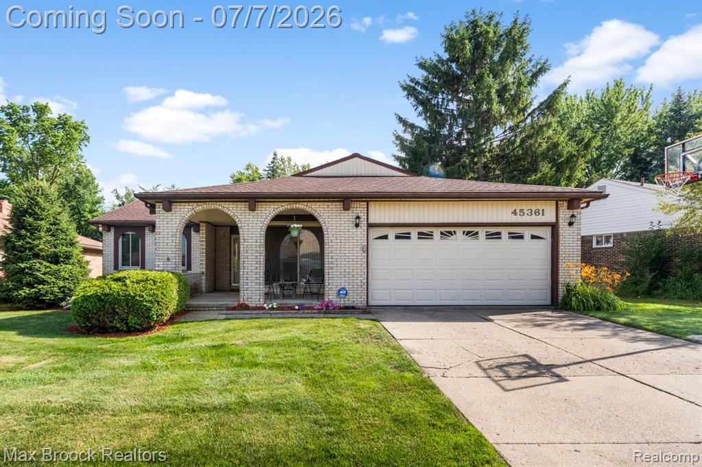 45361 Indian Creek Drive, Canton, MI 48187 — Photo 2