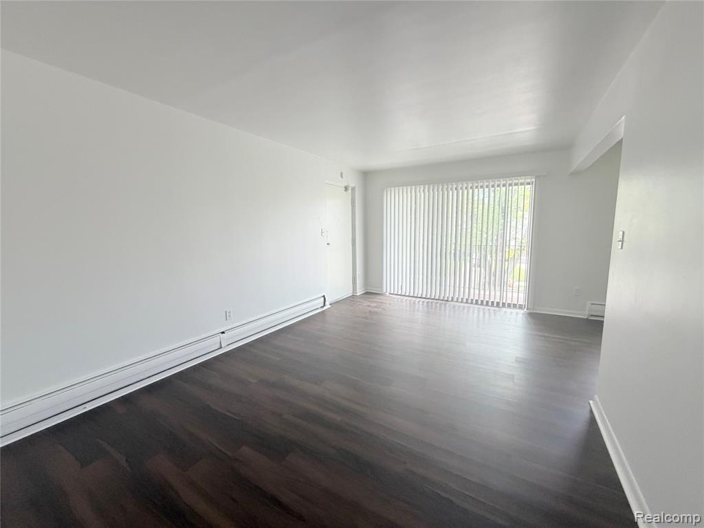 14940 Longacre Street - Photo 4