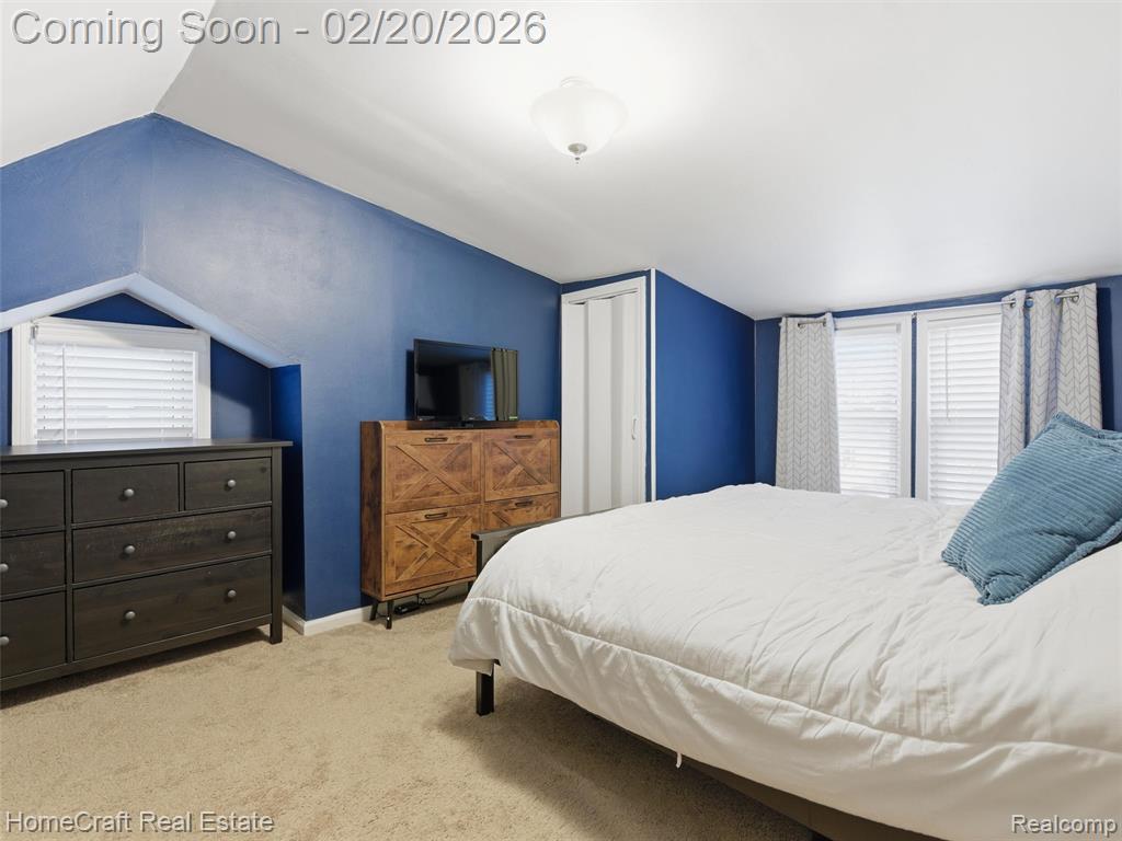 742 SAINT JOHN Street, Wyandotte, MI 48192 — Photo 19