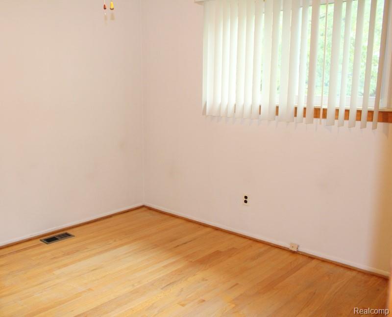 907 Farnham Avenue, Lincoln Park, MI 48146 — Photo 42