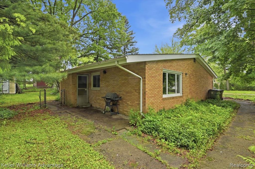 52433 Ihla Street, Utica, MI 48316 — Photo 27