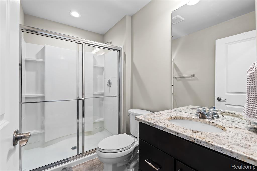4522 Twin Beach Court, West Bloomfield, MI 48323 — Photo 30