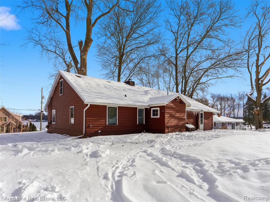 2098 Dunwoodie Street, Ortonville, MI 48462 — Photo 2