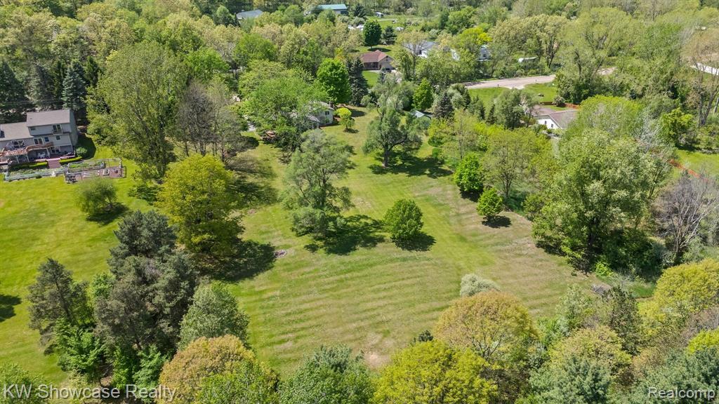 6690 CUTHBERT Road, White Lake, MI — Photo 12