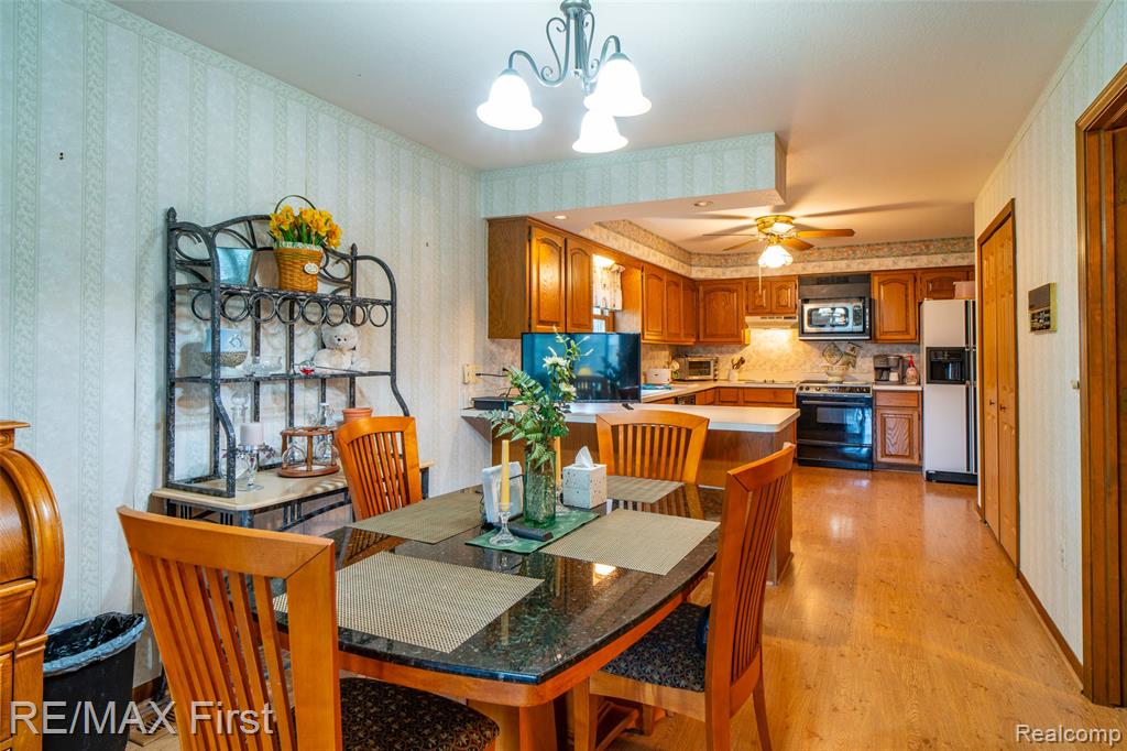 47799 Farmbrook Court, Chesterfield, MI — Photo 23