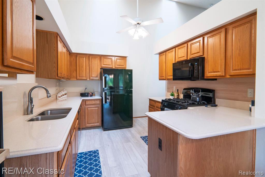 249 Essex Lane, Canton, MI 48187 — Photo 12