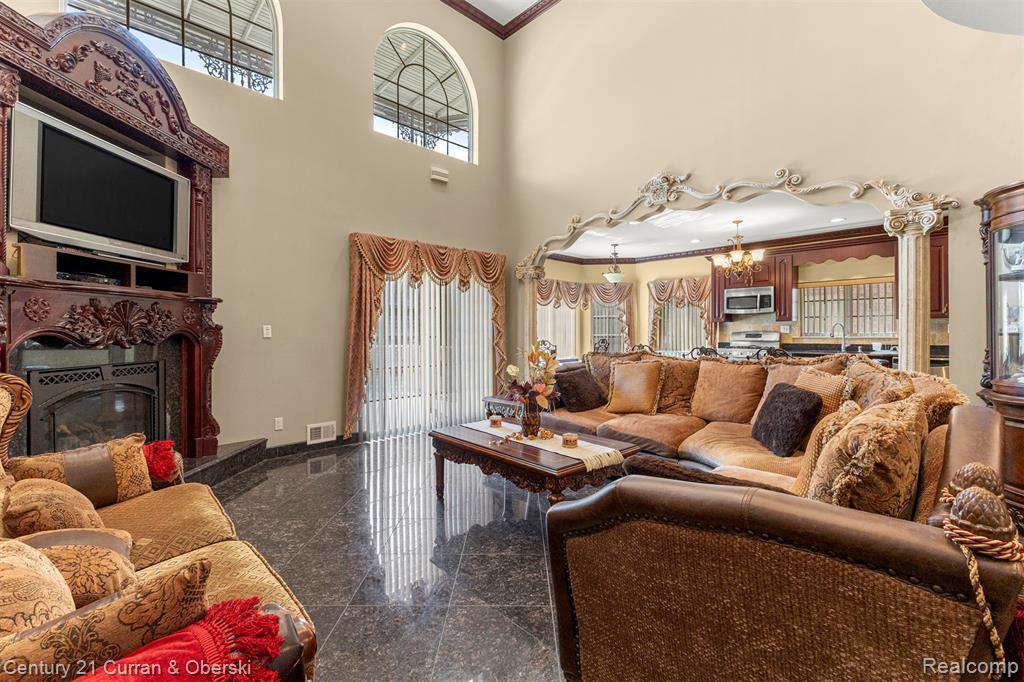 6318 Whitefield Street, Dearborn Heights, MI 48127 — Photo 18