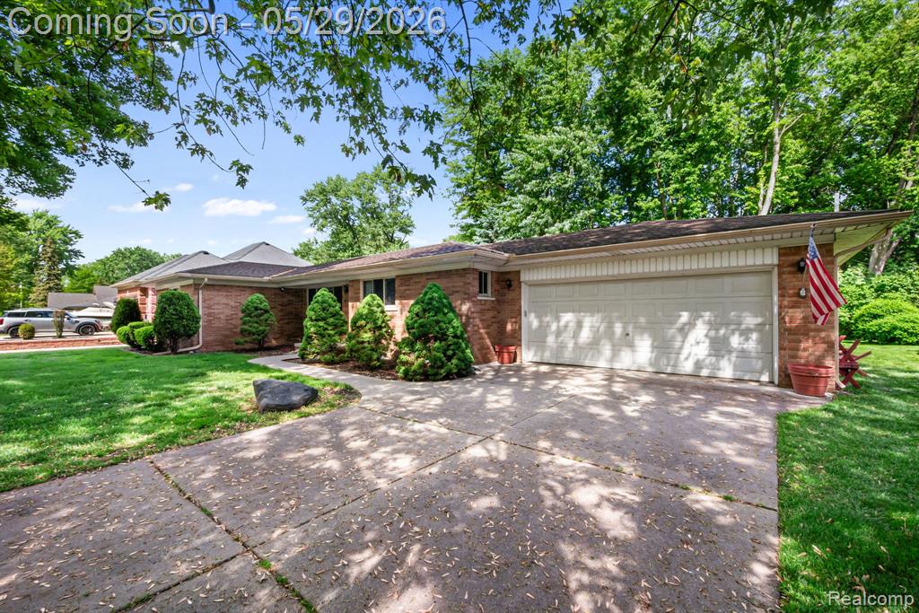 38230 Chartier Street, Harrison Township, MI — Photo 3