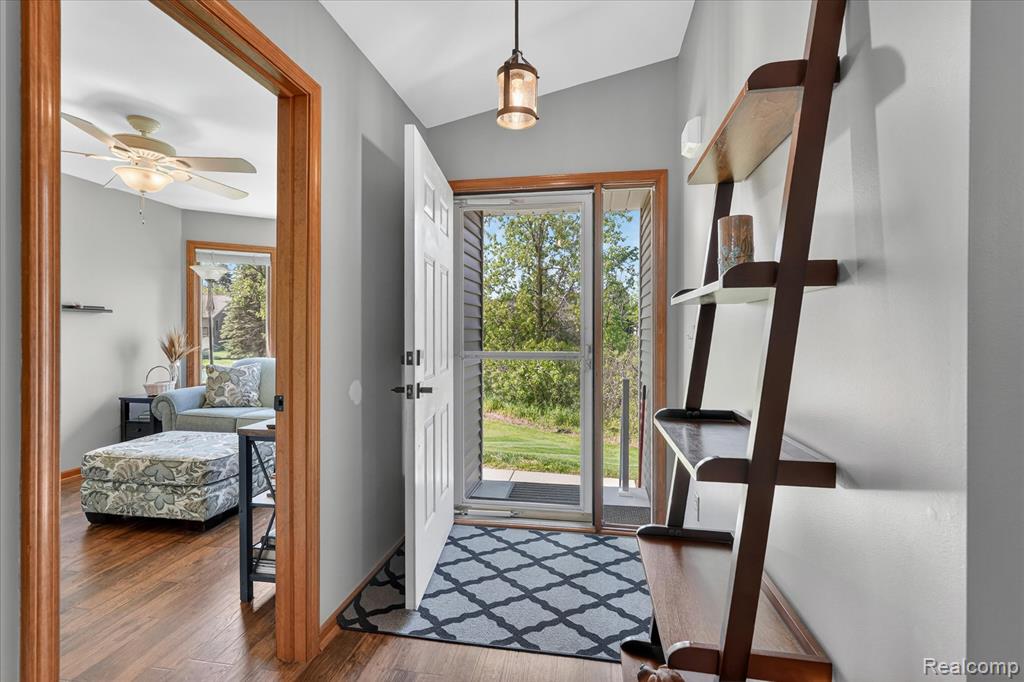 1087 Laurie Lane, 130, Davison, MI 48423 — Photo 4