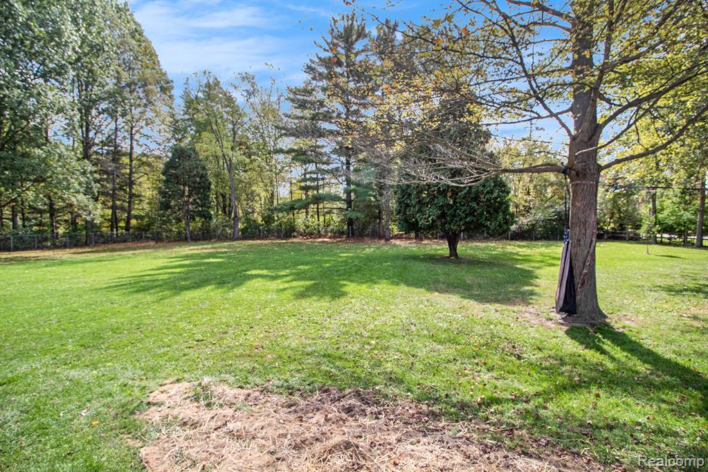13335 Bunton Road, Willis, MI 48191 — Photo 32