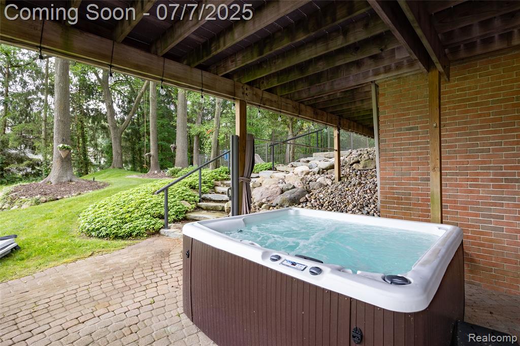 7098 Hickory Hollow Circle, Clarkston, MI 48348 — Photo 56