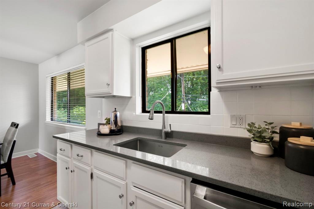 500 Ford Street, B5, Plymouth, MI 48170 — Photo 15