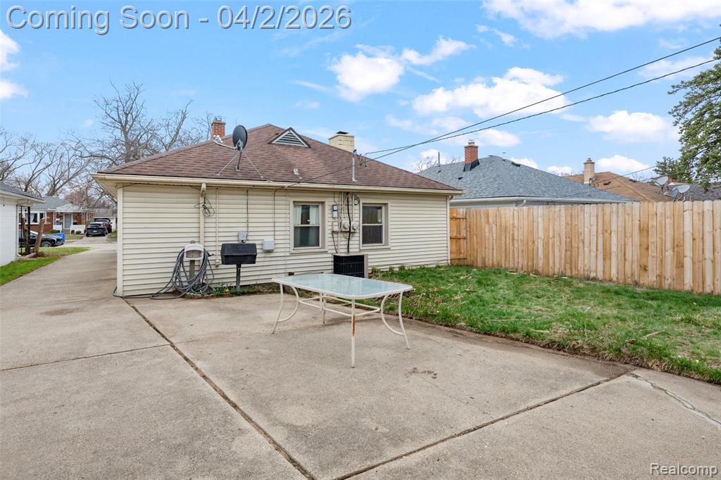 7420 Fenton Street, Dearborn Heights, MI 48127 — Photo 7