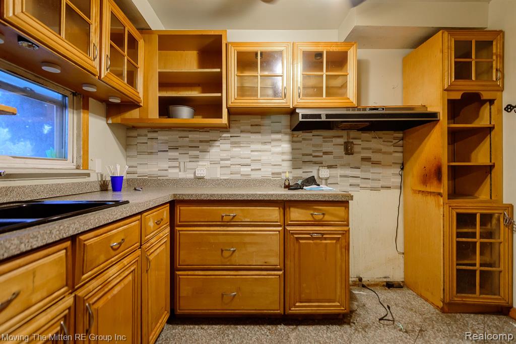 2955 S Dartmouth Street, Detroit, MI 48217 — Photo 9
