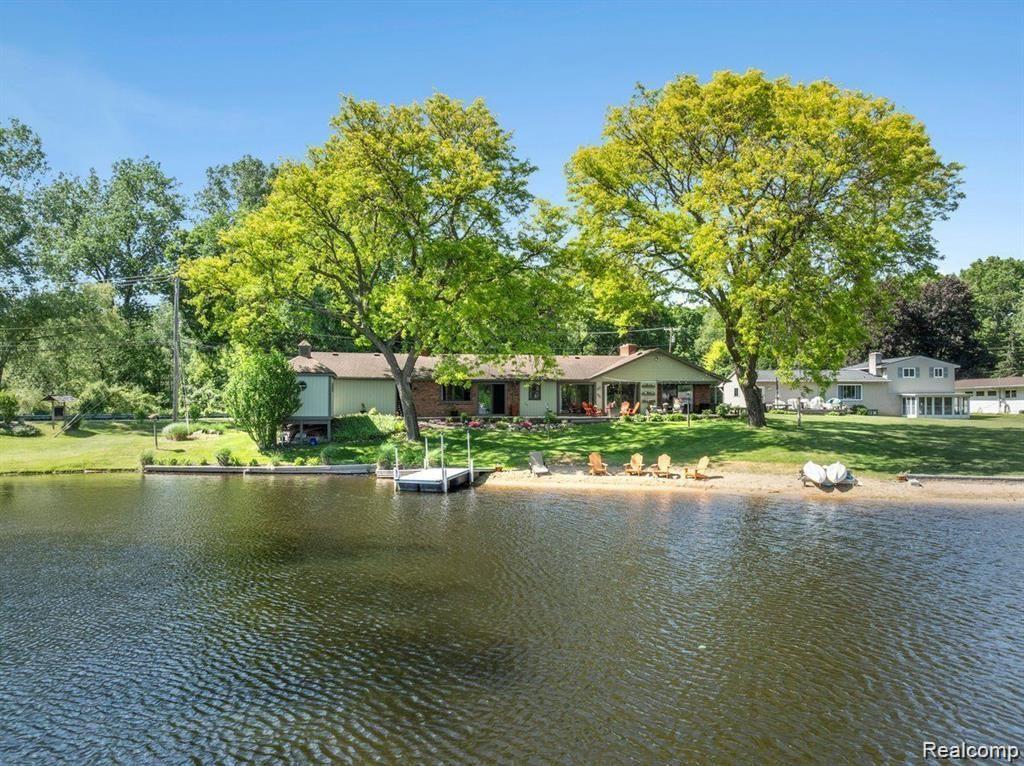 7008 BISCAYNE Avenue, White Lake, MI 48383 — Photo 2