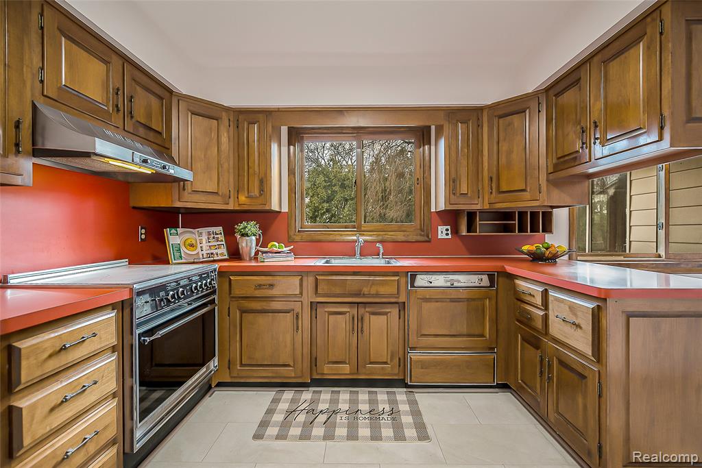 1937 Alhambra Drive, Ann Arbor, MI 48103 — Photo 14