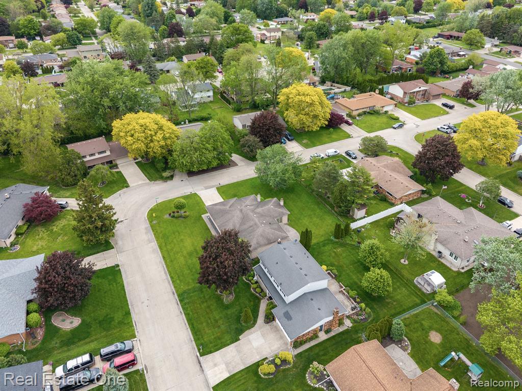 39664 Cadborough Drive, Clinton Twp, MI 48038 — Photo 49
