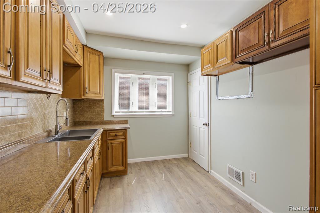 16744 Fenmore Street Street, Detroit, MI 48235 — Photo 8