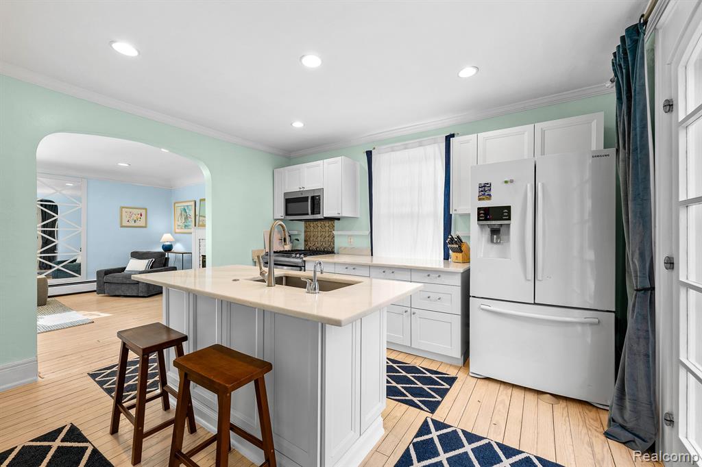 397 KERCHEVAL Avenue, Grosse Pointe Farms, MI 48236 — Photo 29