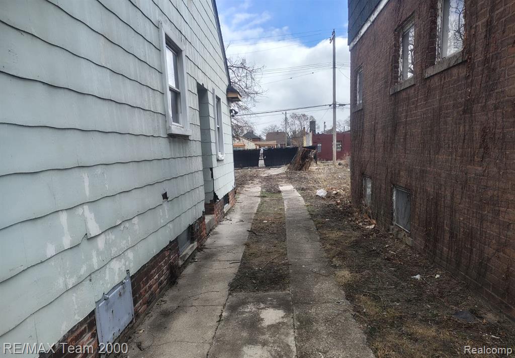 16516 Appoline Street, Detroit, MI 48235 — Photo 34