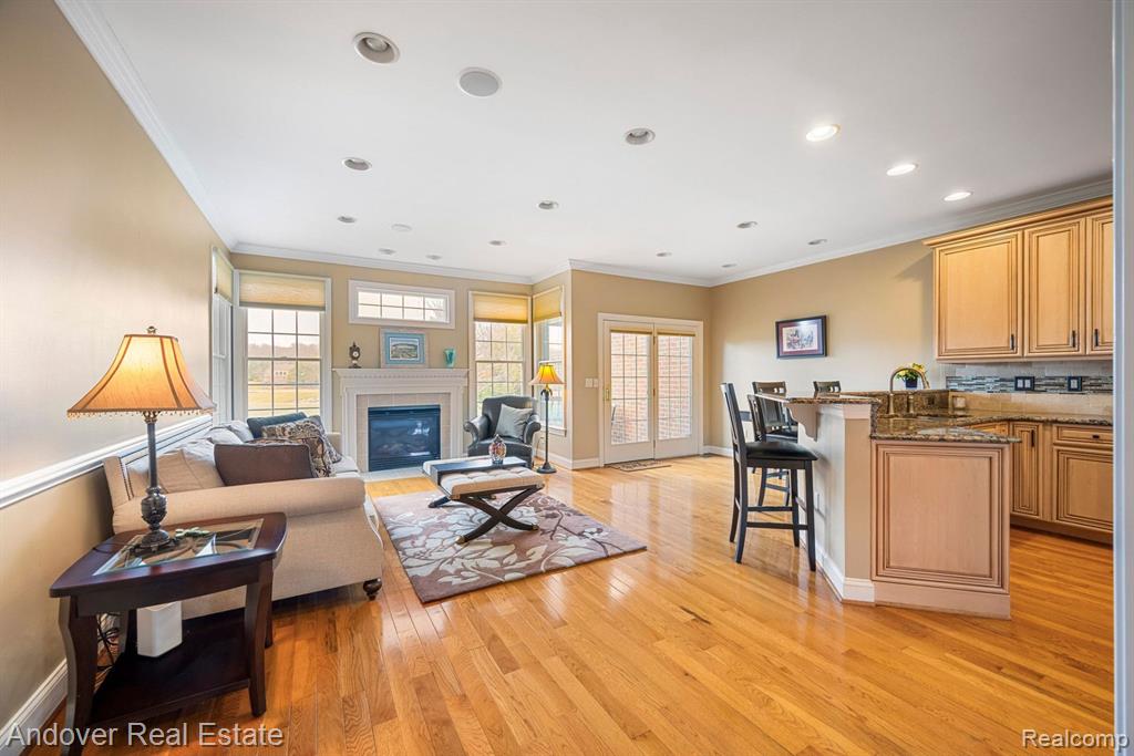 44628 BROADMOOR Circle N, Northville, MI 48168 — Photo 18