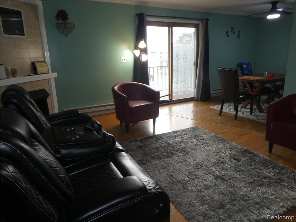 7482 Woodview Street, 4, Westland, MI — Photo 31