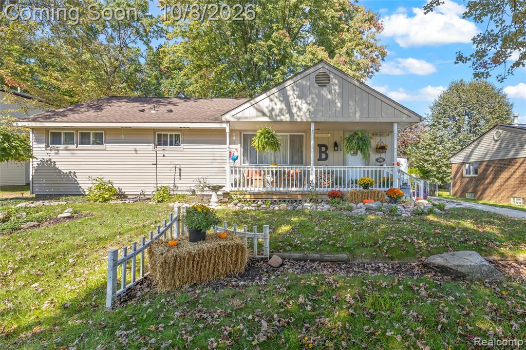 33718 Barrington Street, Westland, MI 48186