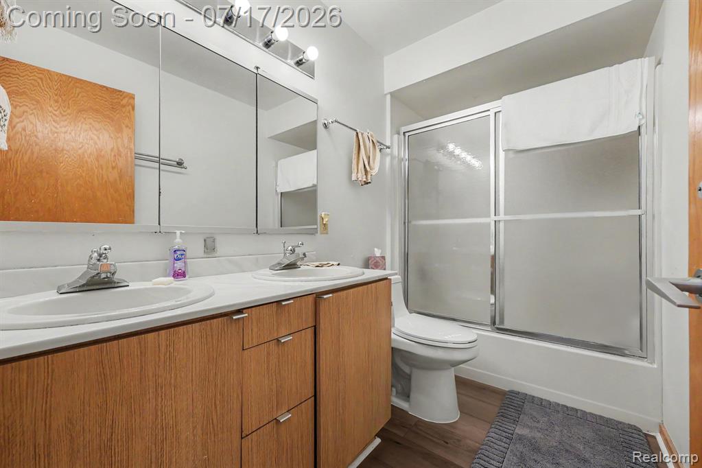 5685 Paint Valley Drive, Rochester, MI 48306 — Photo 24