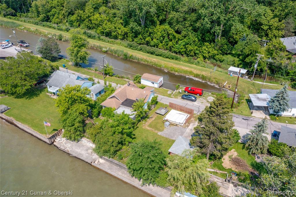 7310 Lakeshore Drive, Newport, MI 48166 — Photo 24