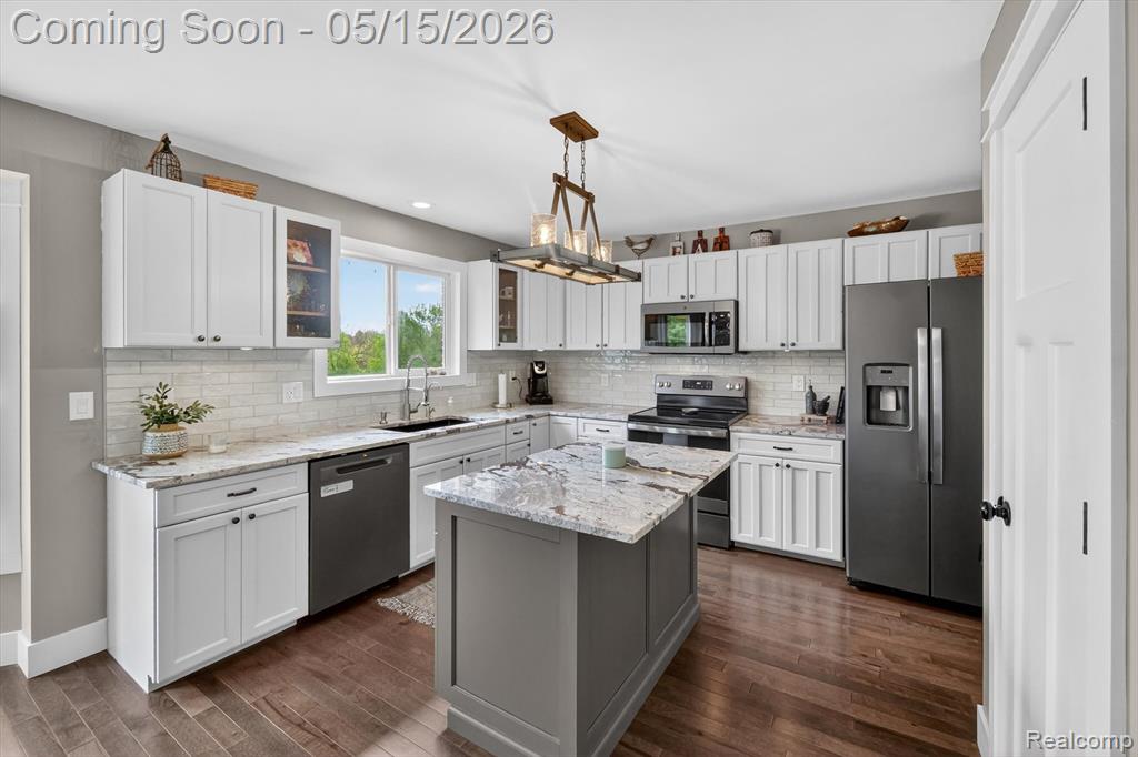 10119 Otter Drive, South Lyon, MI 48178 — Photo 12