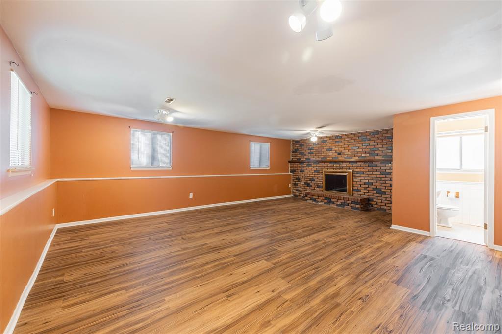 569 Hendrickson Boulevard, Clawson, MI — Photo 23