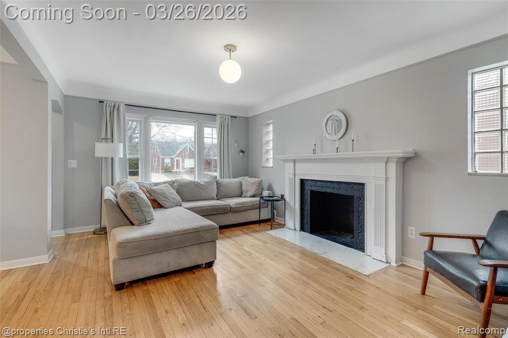 20631 Lochmoor Street, Harper Woods, MI 48225 — Photo 3