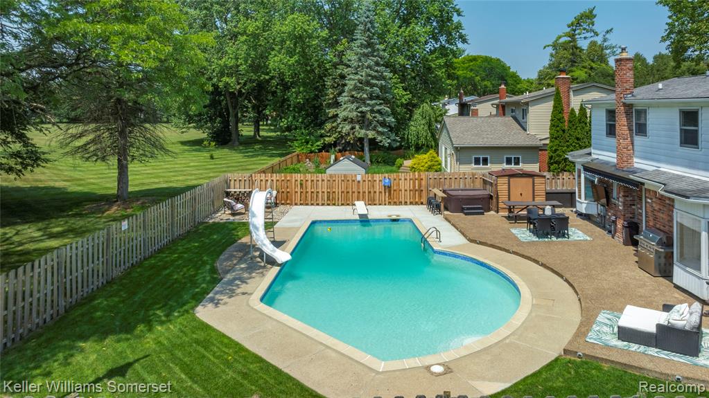 5795 LIMESTONE Drive, Troy, MI 48085 — Photo 52