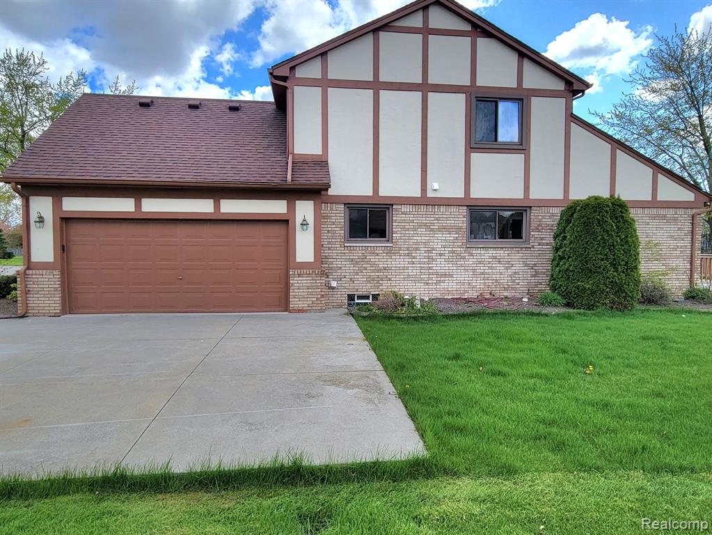 4640 SINGH Drive, Sterling Heights, MI 48310 — Photo 3