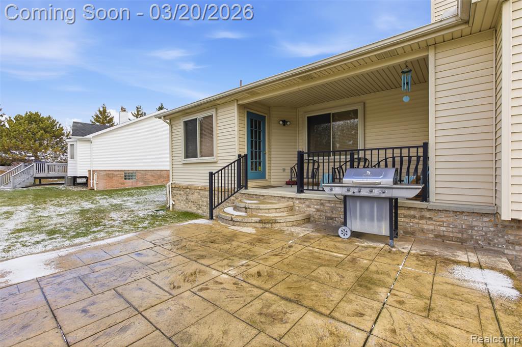 42925 N Hampton Drive, Sterling Heights, MI 48314 — Photo 36
