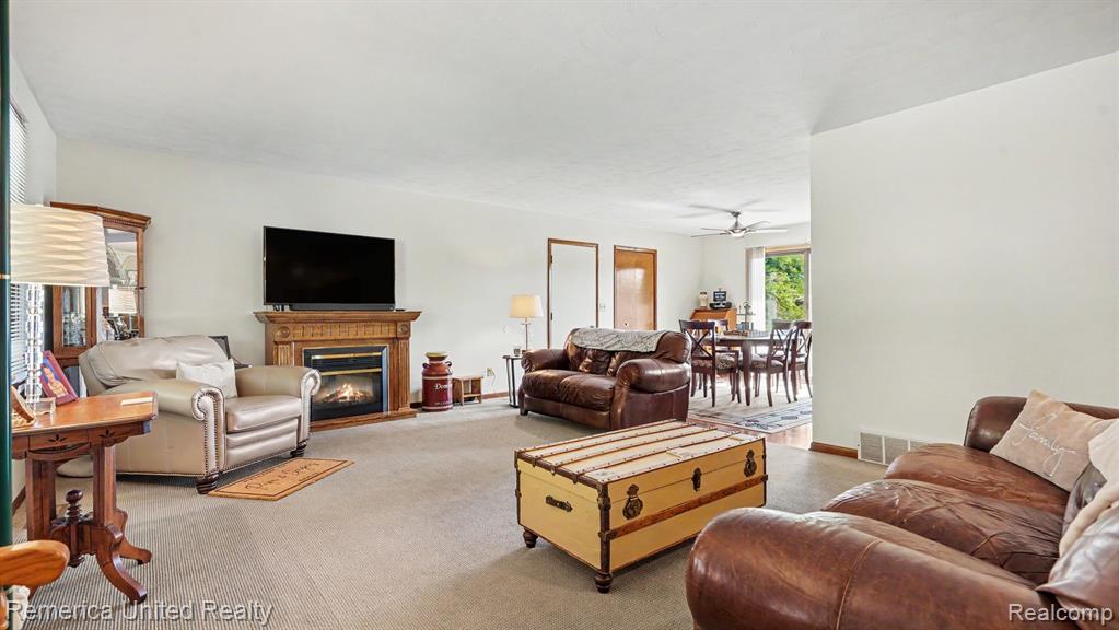 339 S Collins Street, Fowlerville, MI 48836 — Photo 8