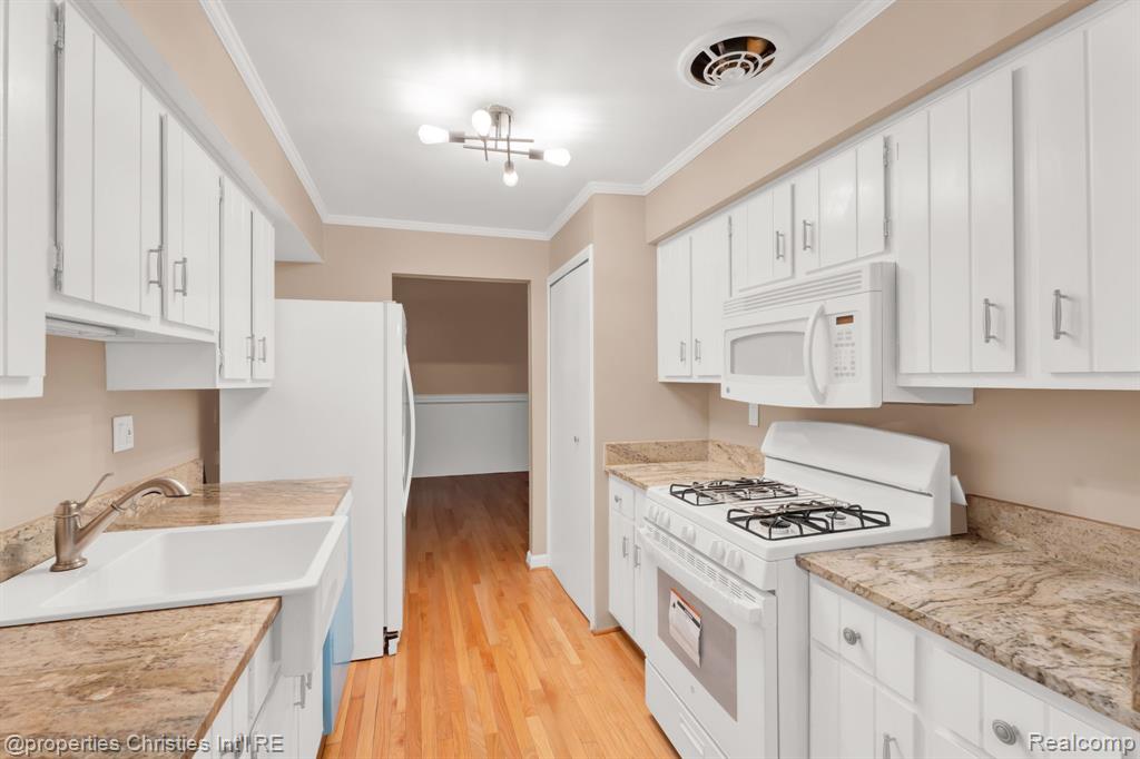 1805 Wickham Street, Royal Oak, MI 48073 — Photo 10