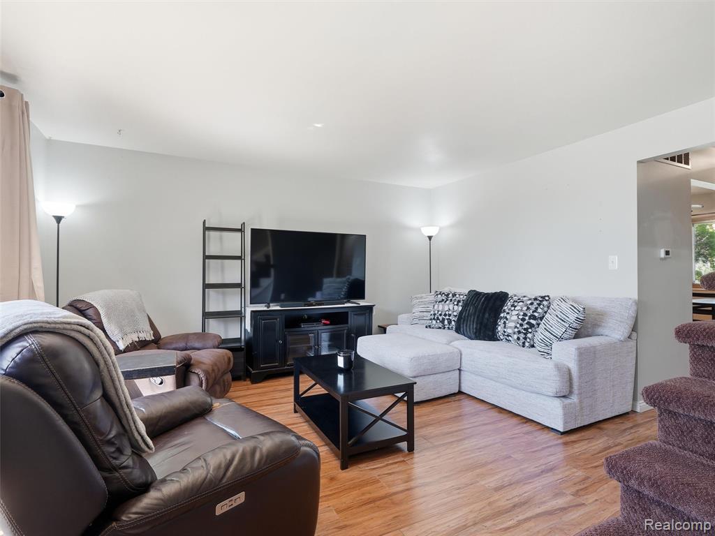 50656 Jefferson Avenue, C7, New Baltimore, MI 48047 — Photo 10