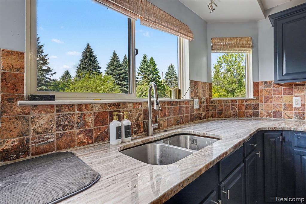 25932 Cobblers Lane, South Lyon, MI 48178 — Photo 13