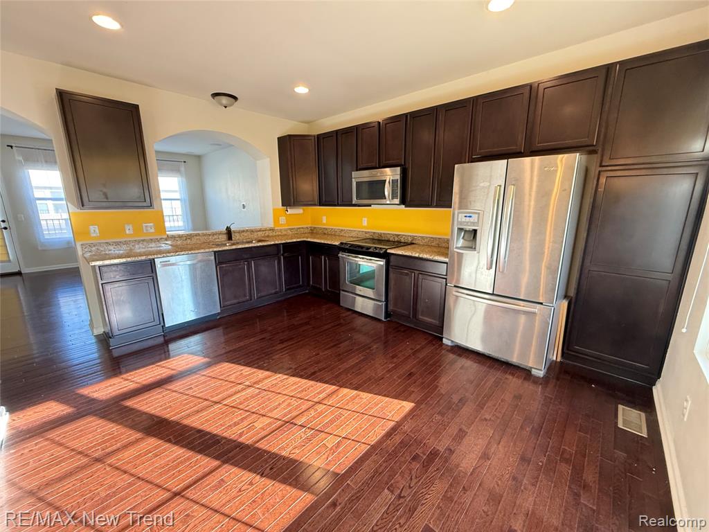 44600 ELLERY Lane, Novi, MI — Photo 3
