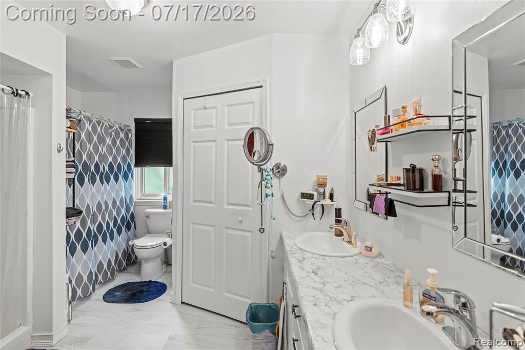 5035 Island View Drive, Linden, MI 48451 — Photo 17