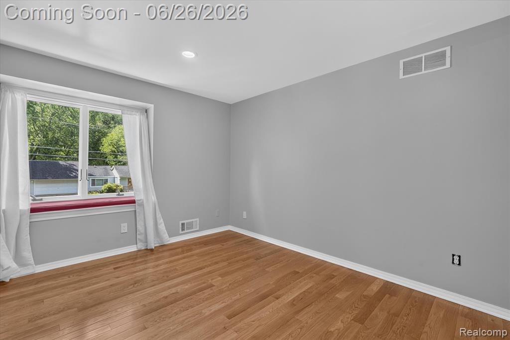 3478 Lexington Road, Waterford, MI 48328 — Photo 21