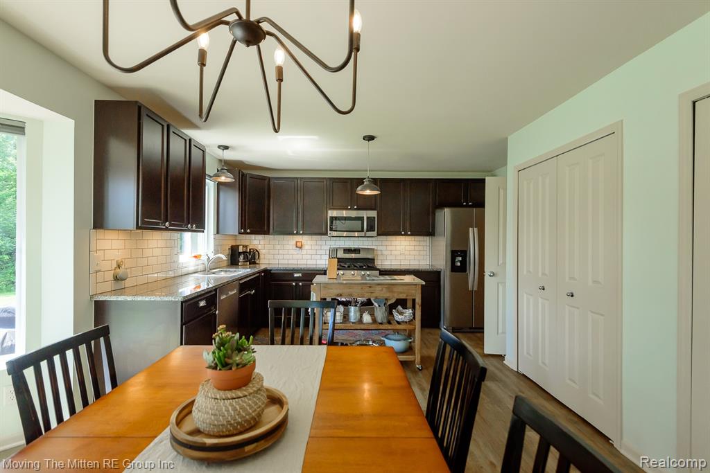 42773 Colonial Road, Van Buren, MI 48111 — Photo 5