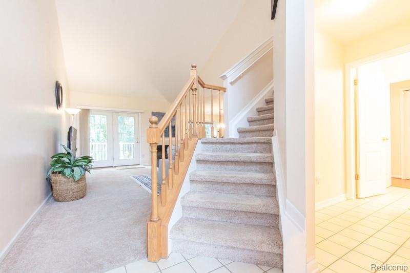 1126 FAIRWAYS, 54, Troy, MI 48085 — Photo 4