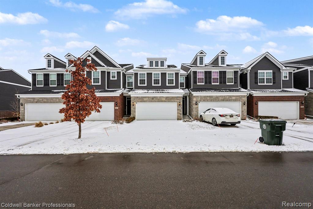 4883 Broomfield Way, Lake Orion, MI — Photo 2